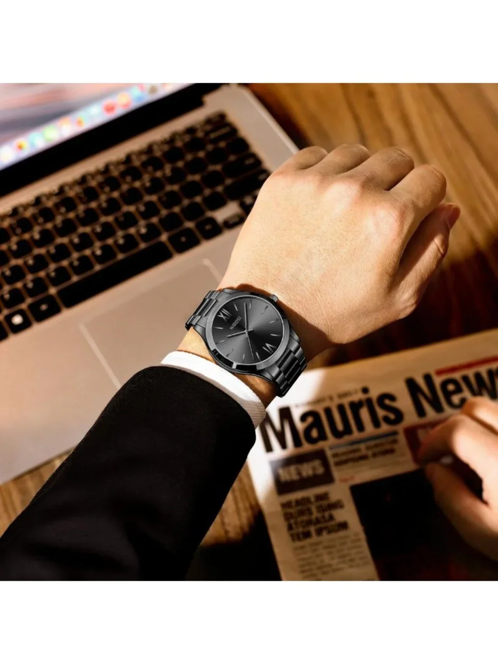 Stylish Men's Analog Quartz Watch - Waterproof Stainless Steel, Minimalist